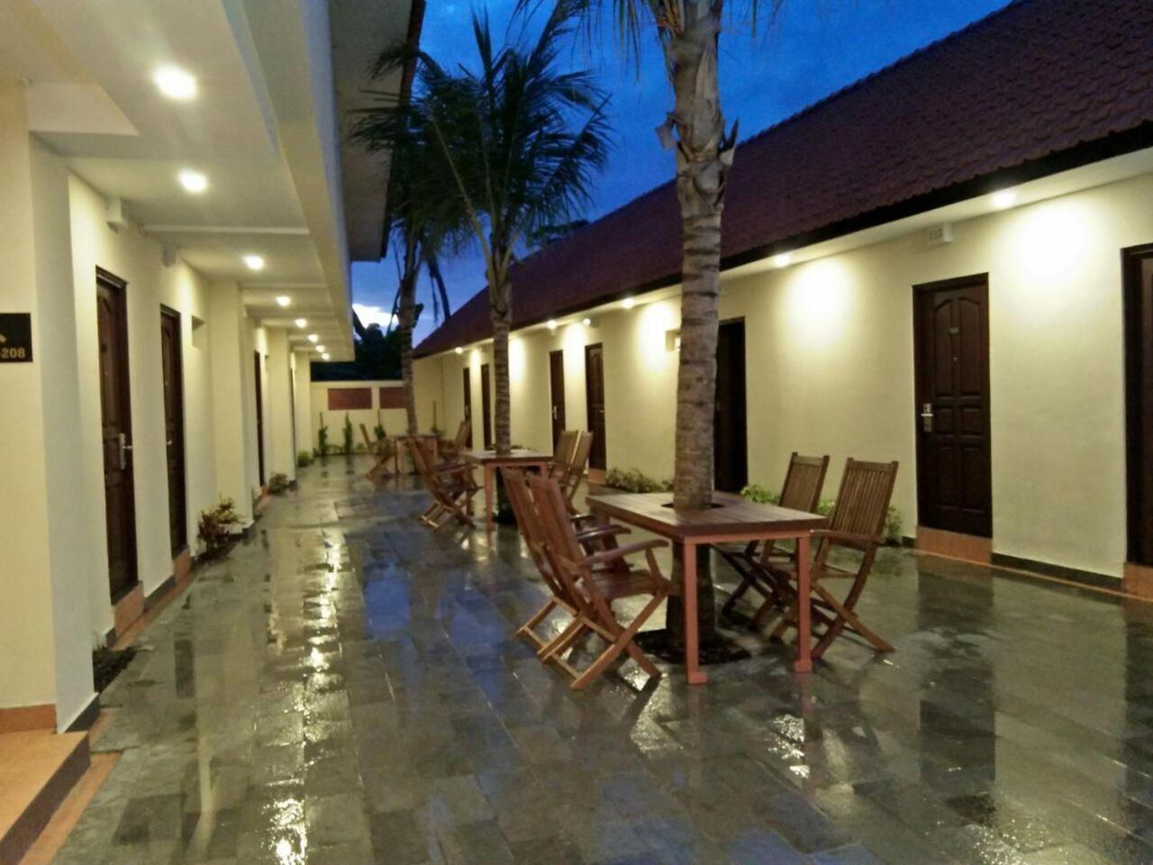 Hotel Familytel Bali Kuta Selatan Exterior foto