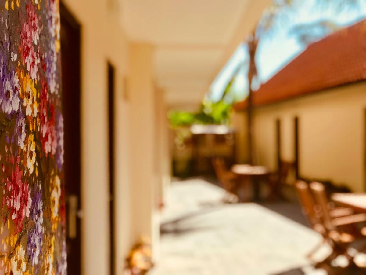 Hotel Familytel Bali Kuta Selatan Exterior foto